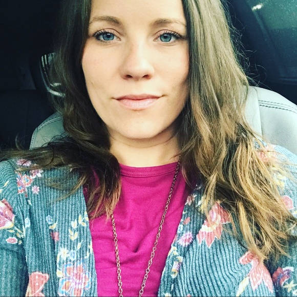 Meet your Posher, Marissa - Picture 1 of 1